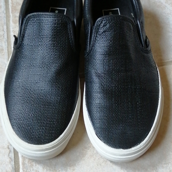 VANS Off the Wall Black Slip Ons Size 8 - Picture 8 of 15